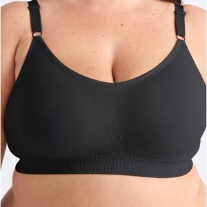 Knix Bra XXL 40 Black Knit Seamless Removable Pads Adjustable Straps Back Close